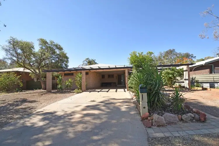 4 Battarbee St, Araluen NT 870