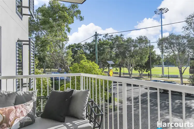 Seventh view of Homely unit listing, 2/147-151 Riding Road, Hawthorne QLD 4171