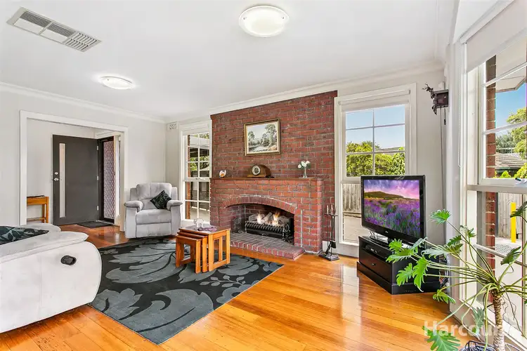 Second view of Homely house listing, 5 Sunnyvale Court, Hampton Park VIC 3976