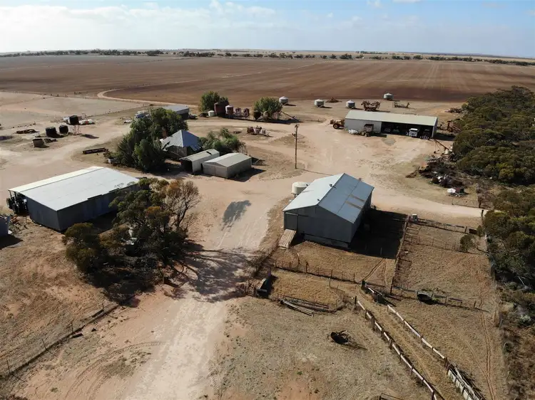 2070 Forsyth Road, Murrayville VIC 3512