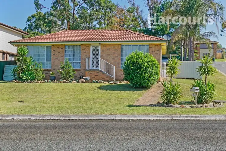 76 Cleopatra Drive, Rosemeadow NSW 2560