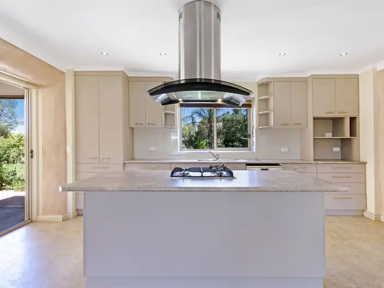 Fifth view of Homely house listing, 17 MaCartney Street, Oxley VIC 3678