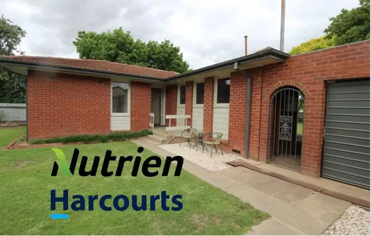 62 Centenary Avenue, Cootamundra NSW 2590