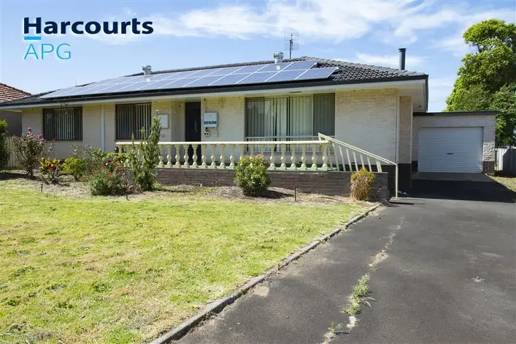16 Merriedale Cres, Harvey WA 6220