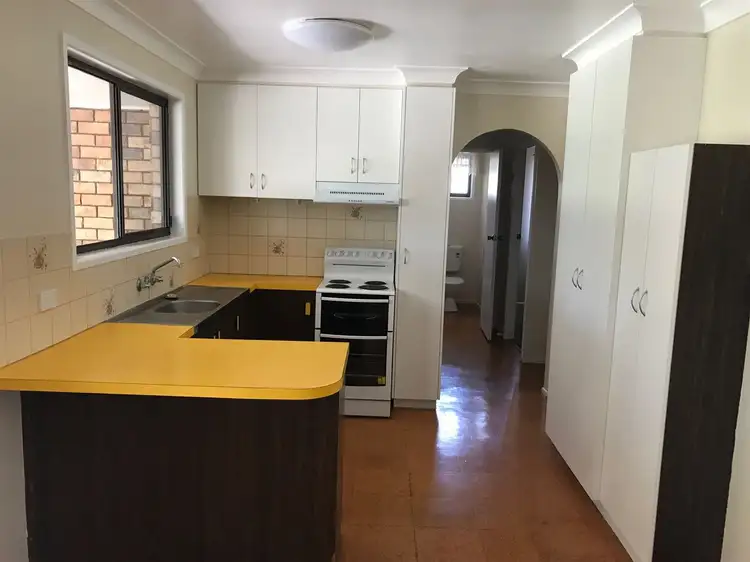 19 McLean St