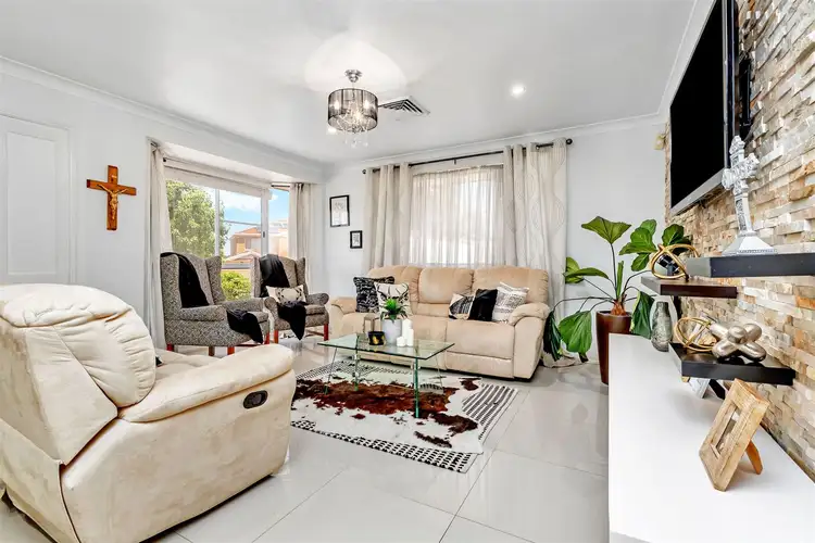 Second view of Homely semi-detached listing, 9 Hollydale Place, Prospect NSW 2148