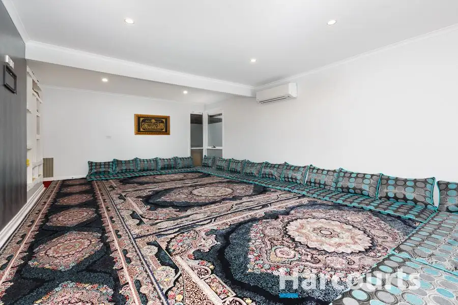Main view of Homely house listing, 5 Katherine Court, Hampton Park VIC 3976