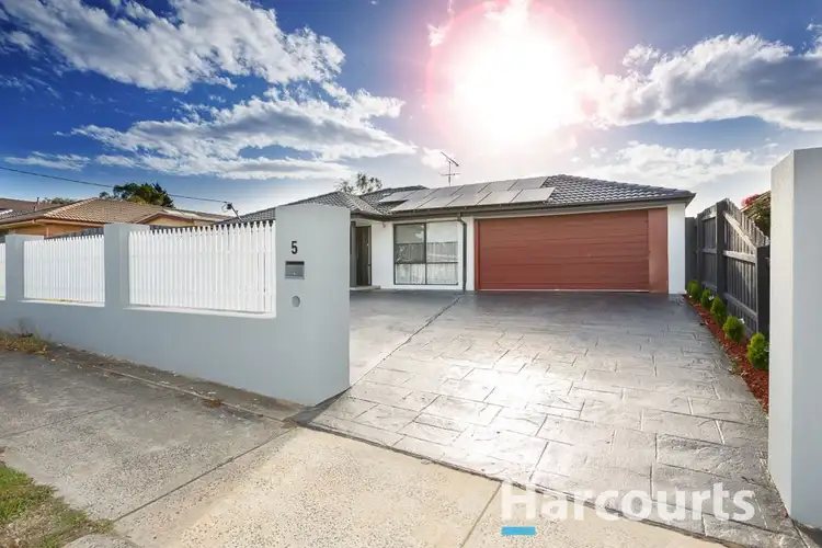 Second view of Homely house listing, 5 Katherine Court, Hampton Park VIC 3976