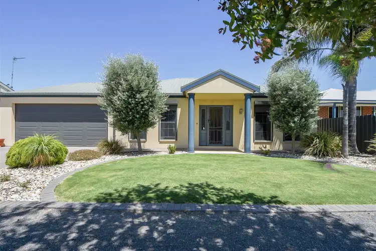 Main view of Homely house listing, 2 Edmonds Court, Horsham VIC 3400