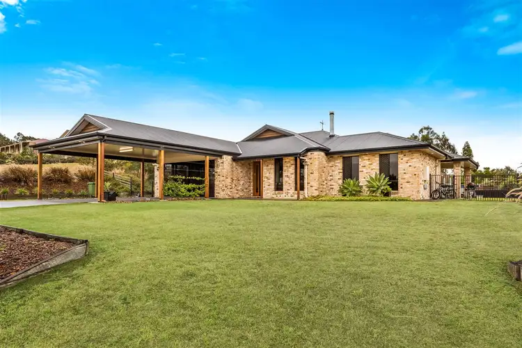 8 Kingston Road, Hodgson Vale QLD 4352