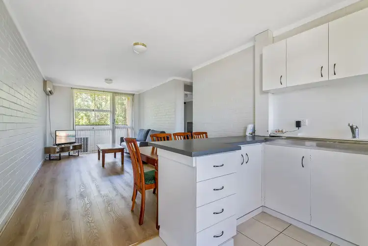 15/221 Clontarf Road, Hamilton Hill WA 6163