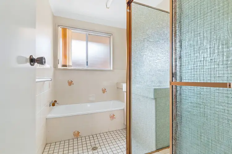 Sixth view of Homely semi-detached listing, 1/7 Corunna Crescent, Ashmore QLD 4214
