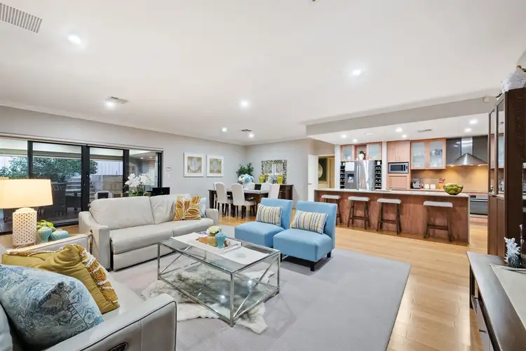 Seventh view of Homely house listing, 9 Panarea Crest, Yangebup WA 6164