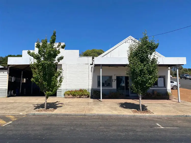17 Bridge Street, Boyup Brook WA 6244