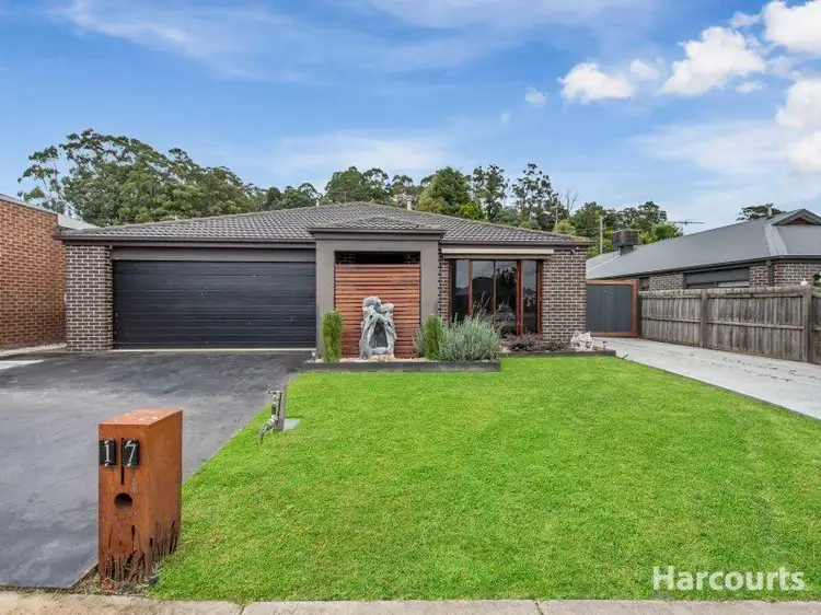 Main view of Homely house listing, 17 Fernlea Close, Trafalgar VIC 3824
