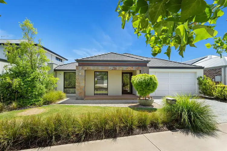 19 Serpentine Drive, South Guildford WA 6055