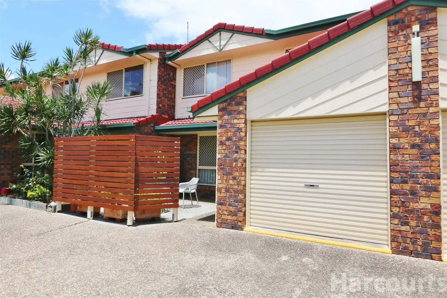Main view of Homely townhouse listing, 2/20 Kangaroo Avenue, Bongaree QLD 4507