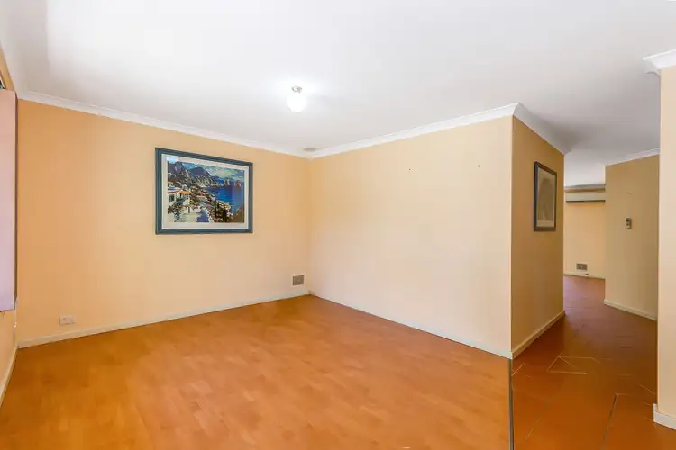 Fifth view of Homely house listing, 1/12 Gumnut Close, Swan View WA 6056