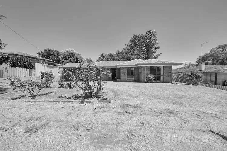 52 Luckhurst Drive, Mandurah WA 6210