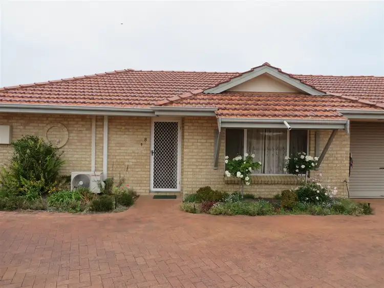 11 Donnelly Court