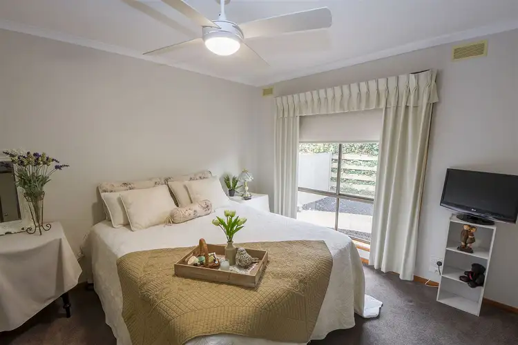 Fifth view of Homely unit listing, 2/17 O'Connor Street, Horsham VIC 3400