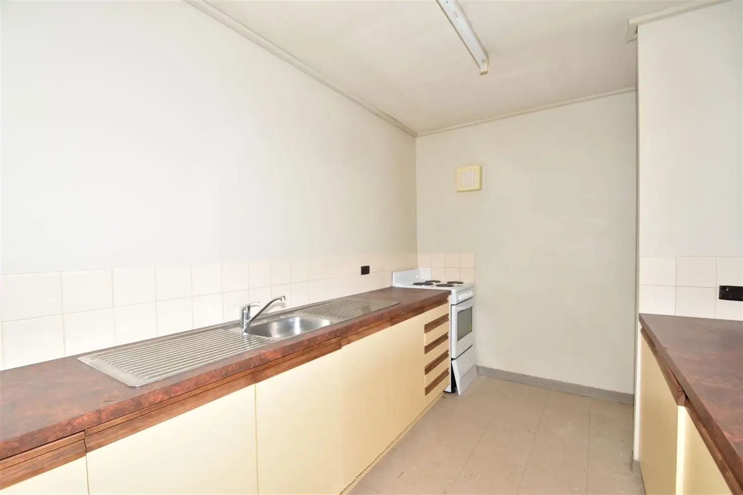 Main view of Homely unit listing, 2/18 Undoolya Rd, East Side NT 870