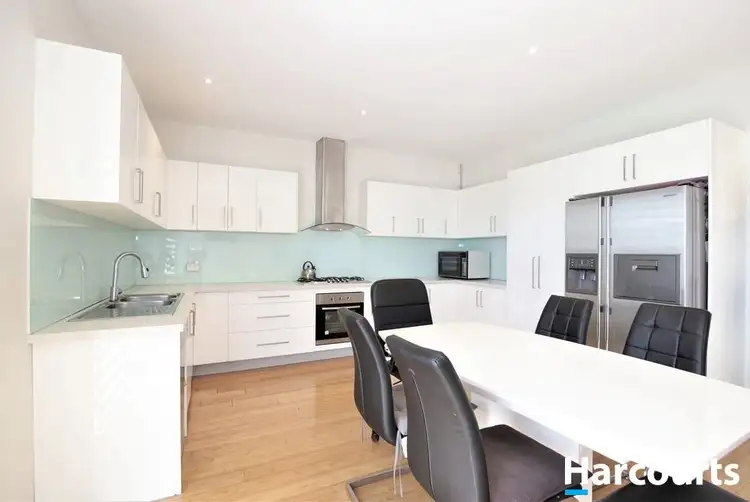 Main view of Homely townhouse listing, 2/31 Osborne Avenue, Springvale VIC 3171