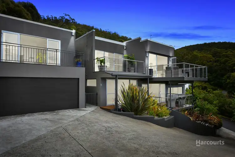 8 Atunga Street, Taroona TAS 7053