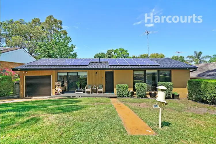 38 Campbellfield Avenue, Bradbury NSW 2560