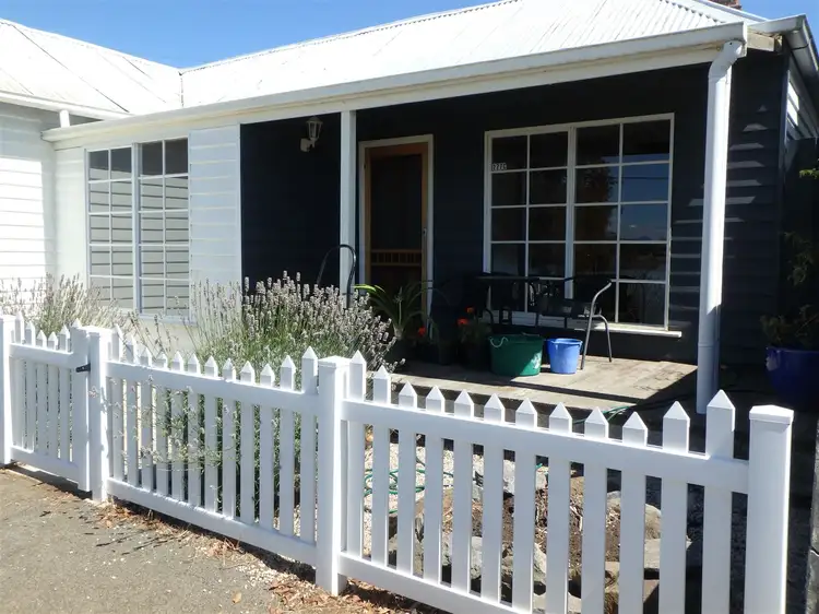 277C Gravelly Beach