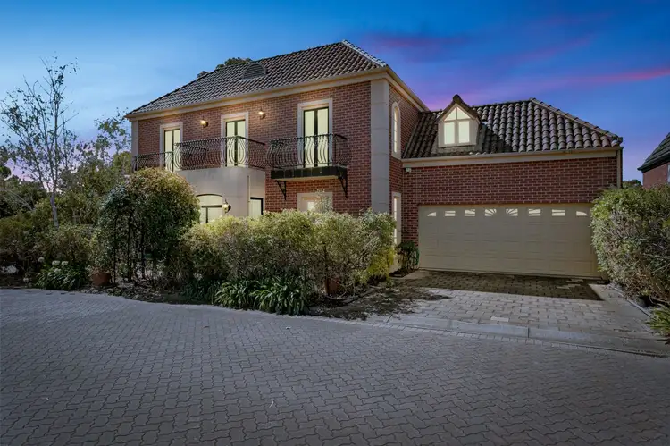 1 Deakin Grove, Glenside SA 5065