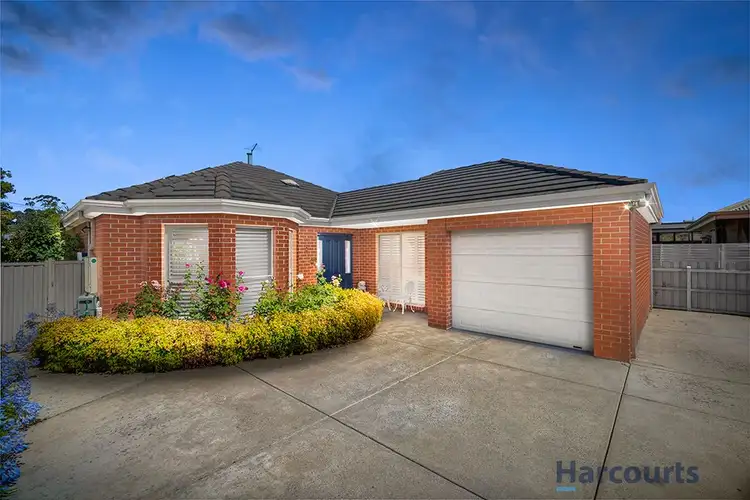 Main view of Homely townhouse listing, 2/8 Lake Street, Lake Wendouree VIC 3350