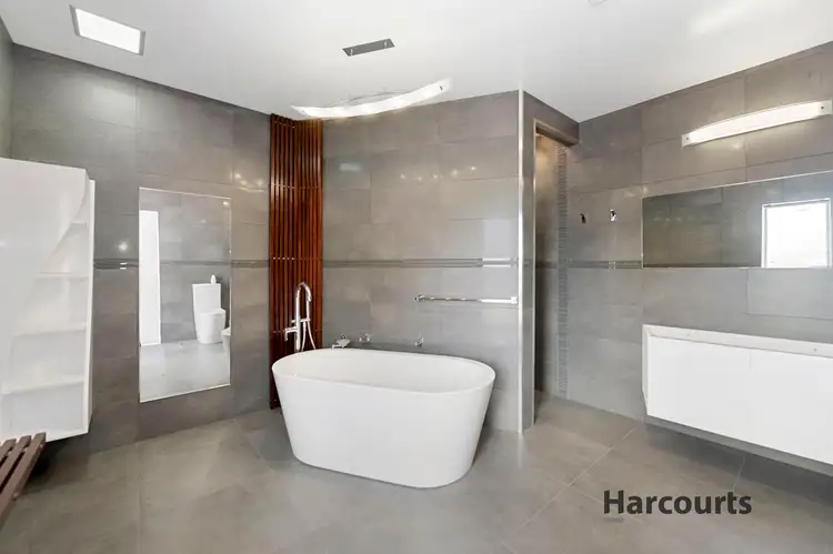83 River Road, Ambleside TAS 7310