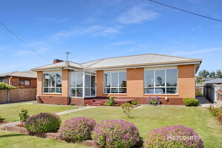 9 Athol Street, Somerset TAS 7322