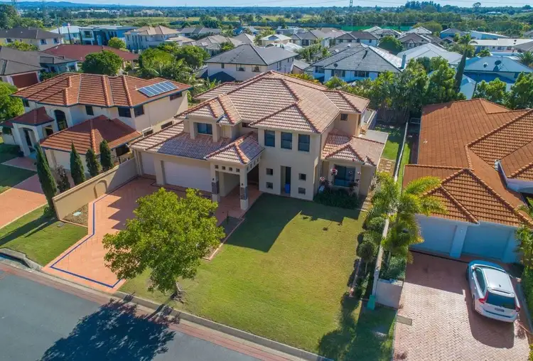 4 Sonienda Place, Bridgeman Downs QLD 4035