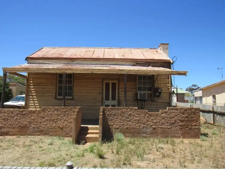 98 Queen Street, Peterborough SA 5422