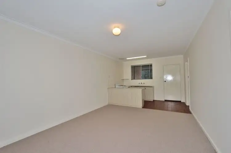 Sixth view of Homely semi-detached listing, 102 Gloucester Crescent, Shoalwater WA 6169