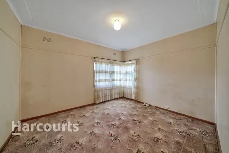 Fifth view of Homely house listing, 73 Hoddle Avenue, Bradbury NSW 2560