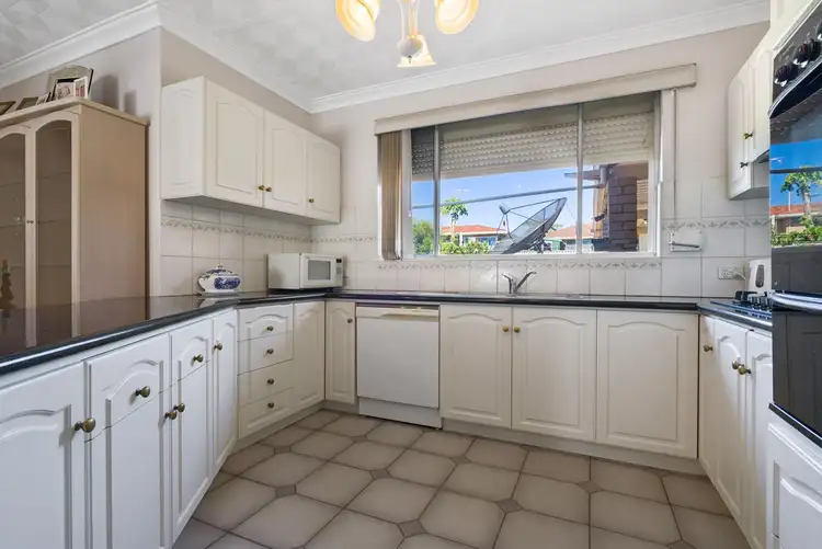 Seventh view of Homely house listing, 20 Ashbourne Way, Hamilton Hill WA 6163