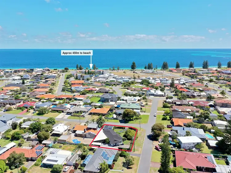 2 Wavelea Street, Safety Bay WA 6169