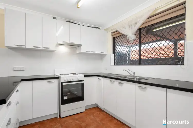 2/6 Leslie Street, Dudley Park WA 6210