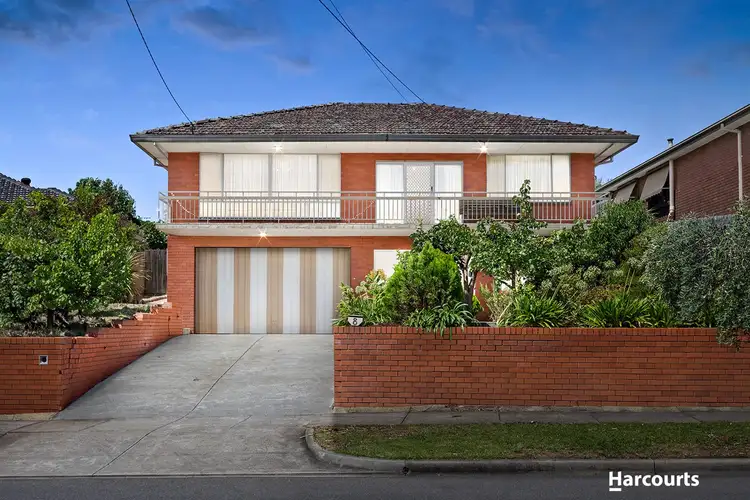8 Summit Drive, Bulleen VIC 3105