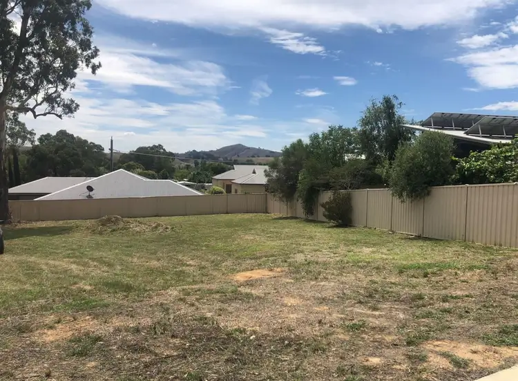 2 Leatham Close, Alexandra VIC 3714