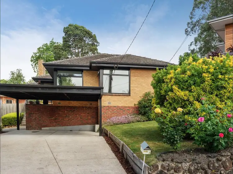 3 Maple Court