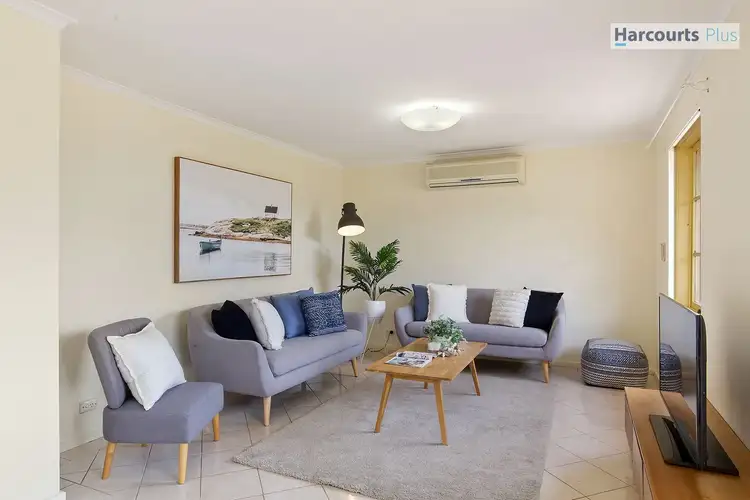Second view of Homely house listing, 33 Manunda Way, Hallett Cove SA 5158