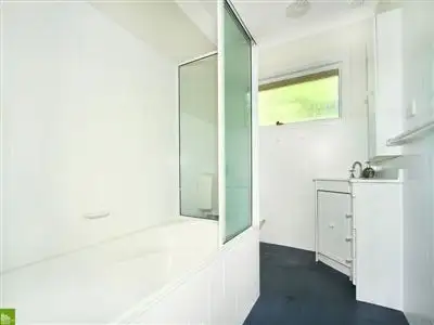 Fifth view of Homely house listing, 7 Loch Lomond Avenue, Farmborough Heights NSW