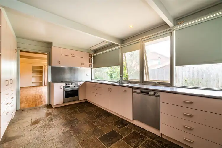 Fifth view of Homely house listing, 1/1 Glenair Court, Templestowe Lower VIC 3107