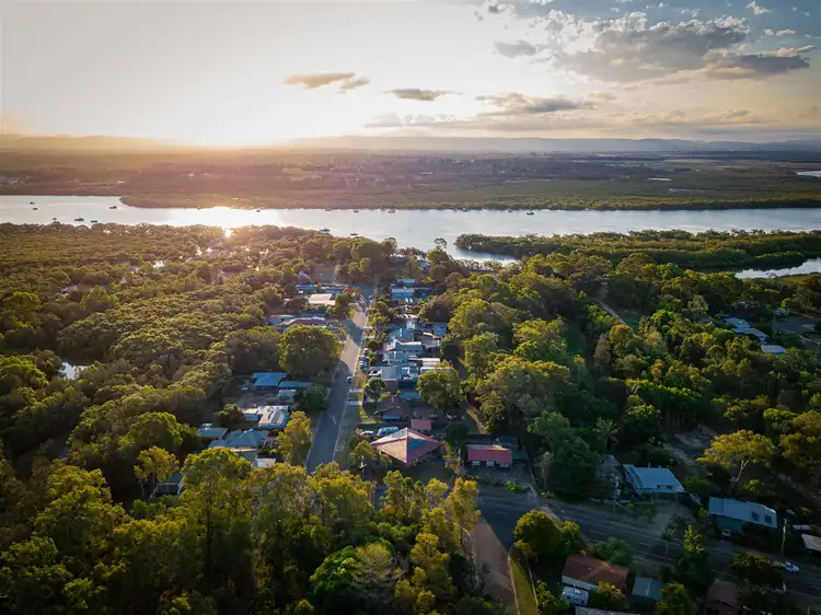 1-3 Whiting Street, Beachmere QLD 4510