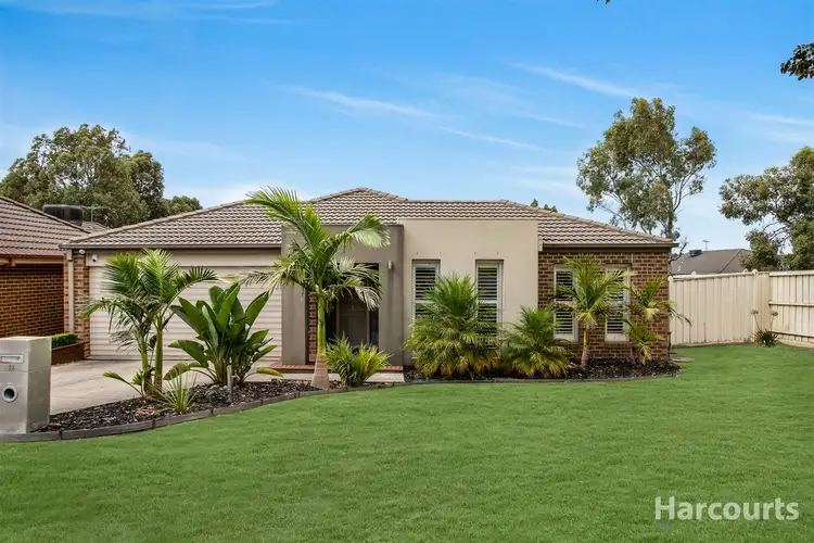 11 Azure Place, Narre Warren South VIC 3805