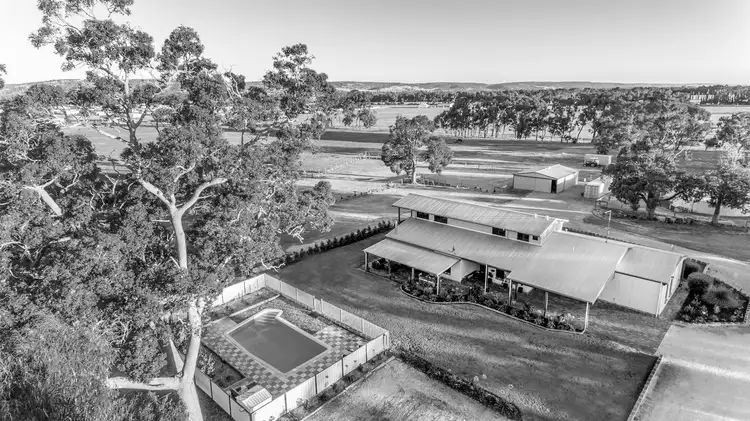54 Avoca Retreat, North Dandalup WA 6207